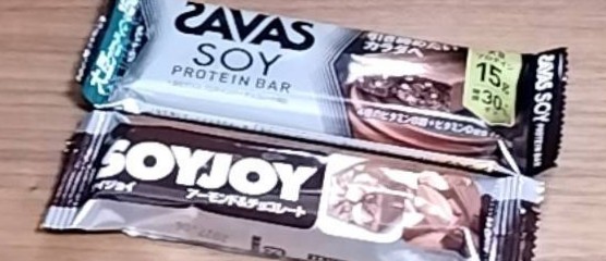 手軽に食べられるスティックタイプの緊急栄養補助食品「ソイジョイ」その他の商品画像です。
